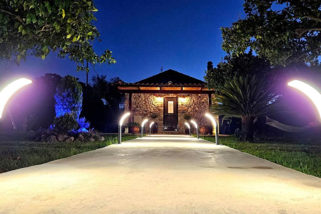 Villa Patras Stonehouse With Large Yard - Πέτρινο Σπίτι Με Αυλή à Paralía Extérieur photo